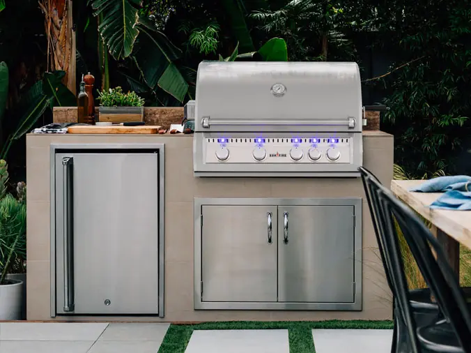 Built in gass grill and outdoor refridgerator